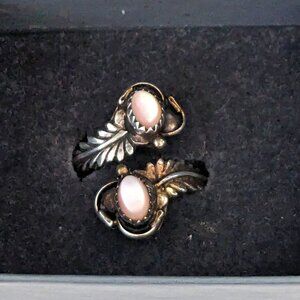 Vintage Signed RB Richard Begay Native Navajo 925 Sterling MOP Bypass Ring 7.75